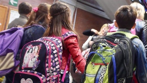 "Scuole aperte d'estate ai giovani dei quartieri a rischio": la Giannini lancia l'iniziativa