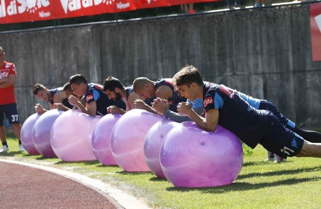 Dimaro, pesi ed equilibrismo per i calciatori