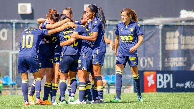 "Fai un video nuda, fammi vedere come muovi il corpo": molestie e abusi nel calcio femminile portoghese