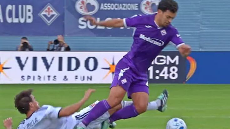 Fiorentina e le proteste con il Var dopo il primo gol del Como: cosa è successo