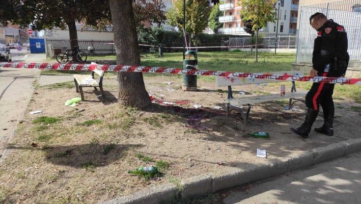 Accoltellato alla gola al quartiere Barca, è gravissimo