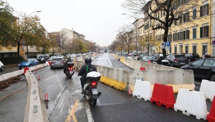 Cantiere tramvia in viale Lavagnini, la protesta sui social