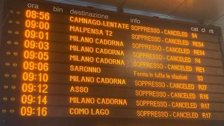 Sciopero ferrovie, disagi per i pendolari in Lombardia: soppressi 2 treni su 3 di Trenord
