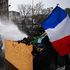 Francia, piazze in rivolta: la protesta degli 800mila. Tensioni a Parigi e Lione