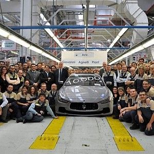 Maserati, nove giorni di cassa integrazione fino a metà giugno: "Impianti da aggiornare"