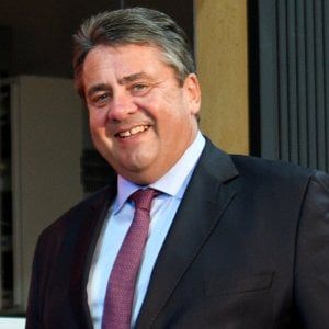 Germania, l'autocritica di Gabriel accusa la Merkel: "Con cieca austerità una spaccatura nella Ue non è più impensabile"