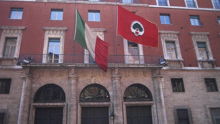 La sfida della Lega: la sede in via delle Botteghe Oscure