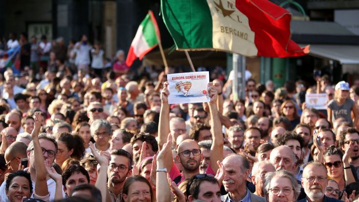 Orbán-Salvini, i nuovi resistenti di Milano in piazza con le associazioni
