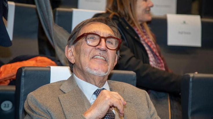 Comunali a Milano, la destra senza candidati. La Russa: “Le primarie? C’è sempre una prima volta”