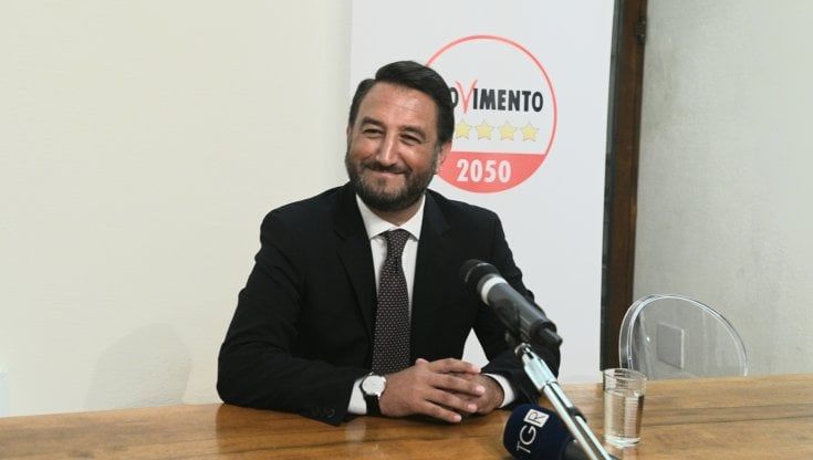 Cancelleri non lascia M5S e rilancia: "Vogliamo pesare dentro il governo Draghi, altrimenti Conte valuterà"