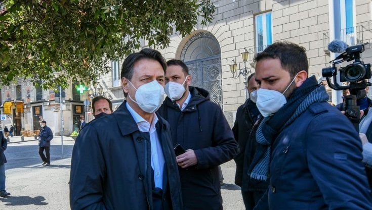 Conte: "Noi, col Sud che soffre le conseguenze di questa guerra"