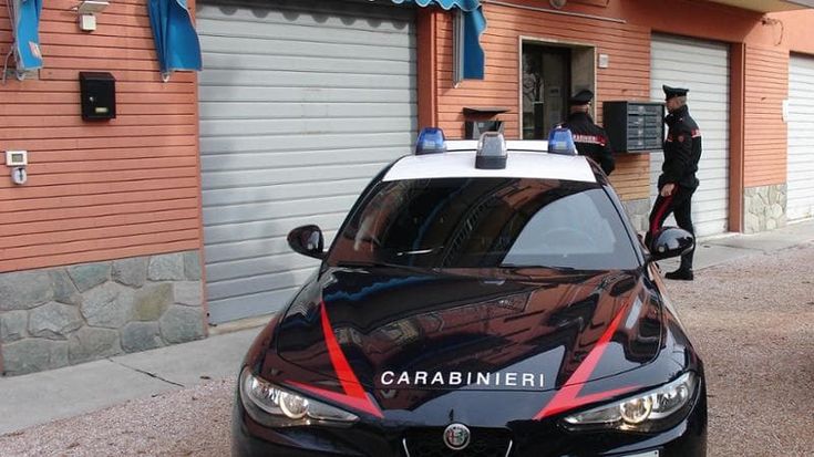 Omicidio di San Silvestro nel Bolognese: 54enne accoltellato in casa dopo una lite. Fermato il coinquilino. Entrambi erano seguiti dai servizi sociali