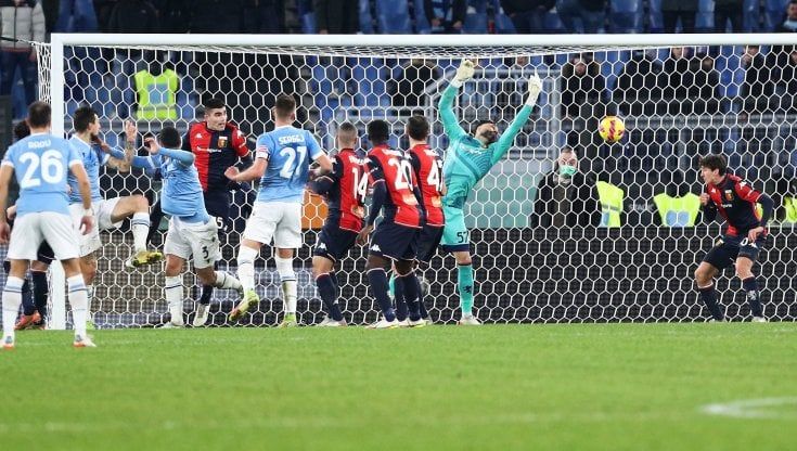 Lazio-Genoa 3-1, Sarri ringrazia Pedro, Acerbi e Zaccagni: la zona europea si riavvicina