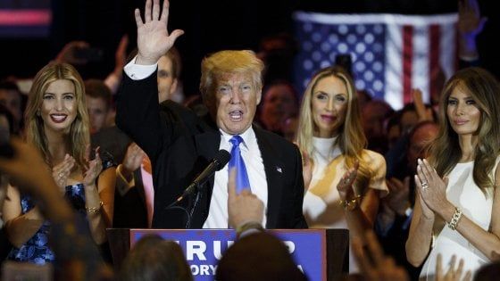 "Mai con Trump", e i repubblicani flirtano con il 'nemico'