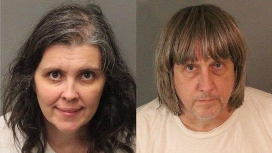 California: arrestata coppia di genitori. Da anni tenevano i tredici figli in catene e senza cibo
