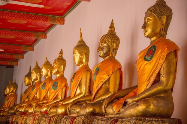 Bangkok, il tempio del Budda sdraiato che non vuole stranieri