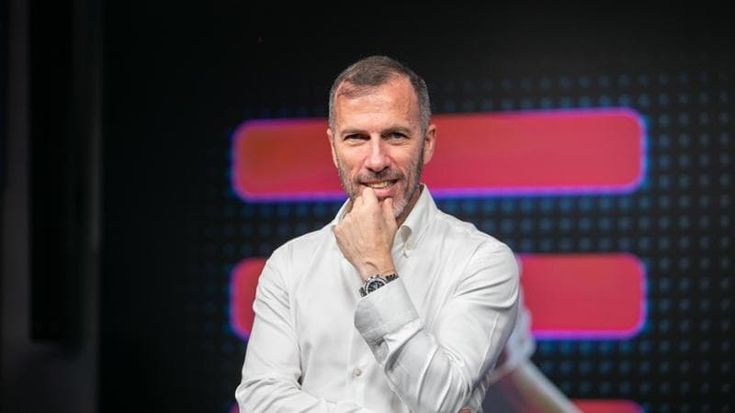 Sparkle, arriva l’offerta di Mef e Asterion: 700 milioni per i cavi sottomarini di Tim