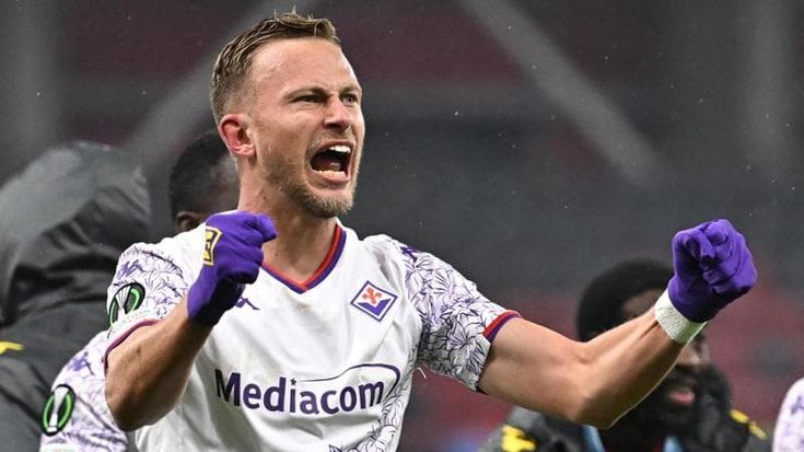 Tentato furto in casa di Barak mentre la Fiorentina giocava al Franchi