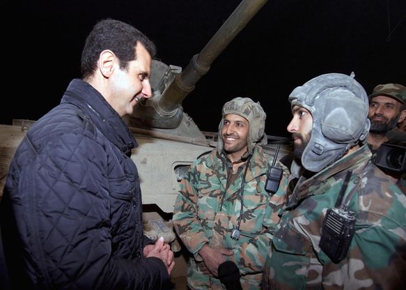 Siria: torna a farsi vedere Assad, capodanno tra i soldati a Damasco