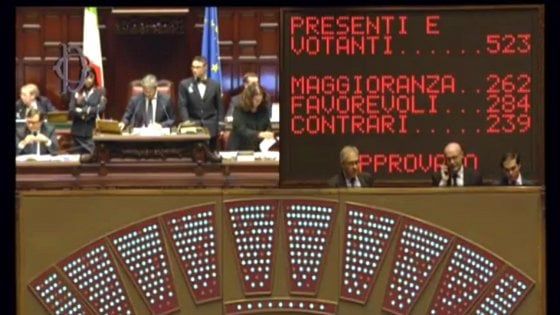 Anticorruzione, governo battuto: sì a emendamento sul peculato caro alla Lega. Salvini: "Incidente di percorso"