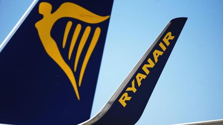 Musk-Ryanair, continua lo scontro: Elon lancia un sondaggio per comprare il vettore