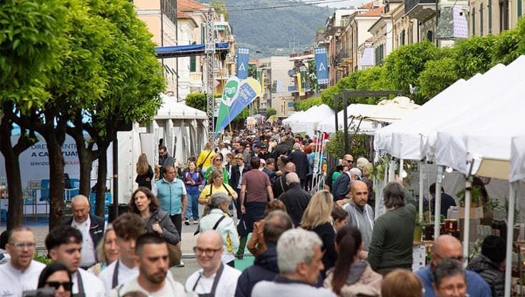 Diano Marina, torna Aromatica tra street food, conferenze e musica