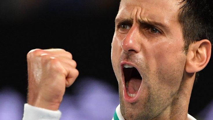 Djokovic, Berlusconi, la smorzata. Il Papa non ha né bimbi né cani