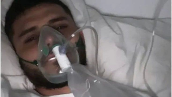 Icardi, che caduta di stile: pubblica una foto con la maschera dell'ossigeno