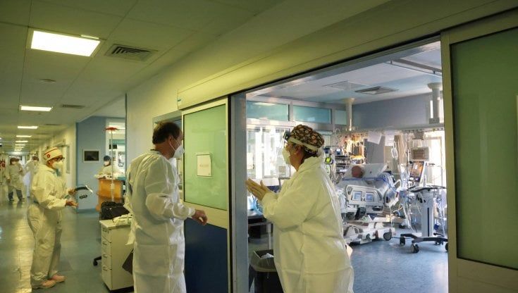 Covid, in Sicilia la variante Omicron responsabile del 97 per cento dei contagi