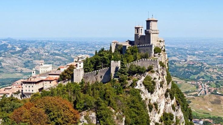 Pensioni, tasse agevolate a San Marino. Su un assegno da 60mila euro, se ne risparmiano 14.300. Ecco le regole