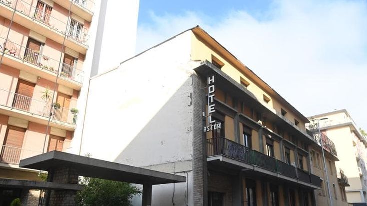Racket nell’ex hotel dove è sparita Kata: chiesto il processo per quattro persone