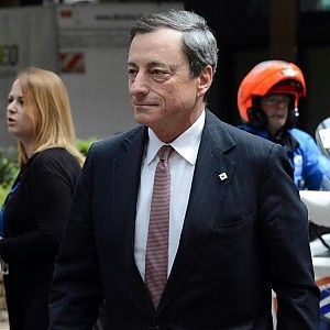 L'Eurozona &egrave; in deflazione: prezzi gi&ugrave; dello 0,2%