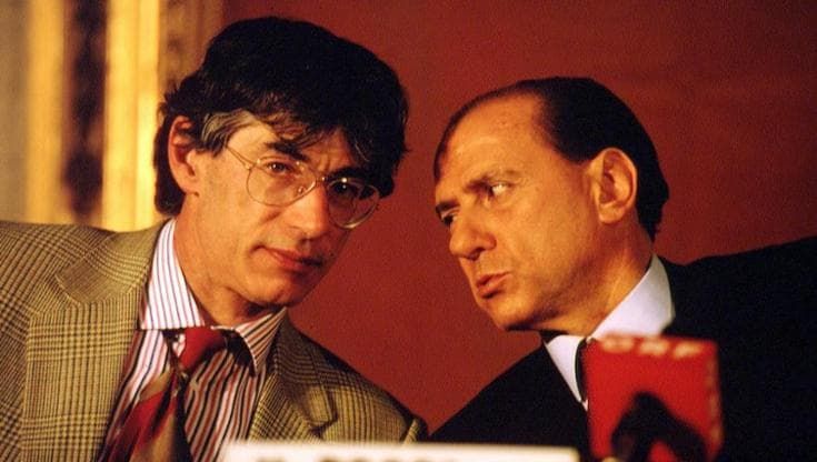 Canone Rai, la chimera di Bossi e Berlusconi e il taglio bluff del governo