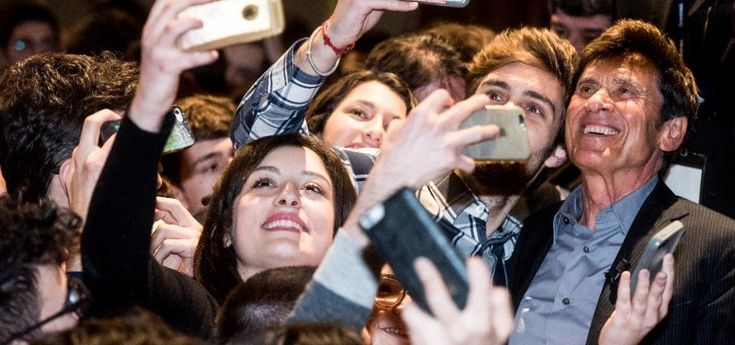 Morandi su Facebook: "Trent'anni fa vincevo il festival e moriva Villa"