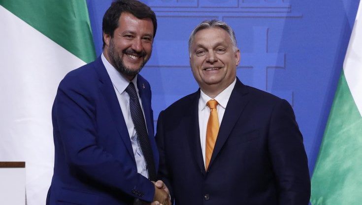 Dombos: “In Ungheria Orbán ha trasformato l’omofobia in legge”