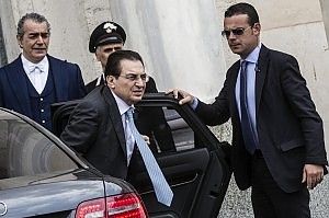 In Canada a spese della Regione<br />Crocetta denuncia ex dirigente