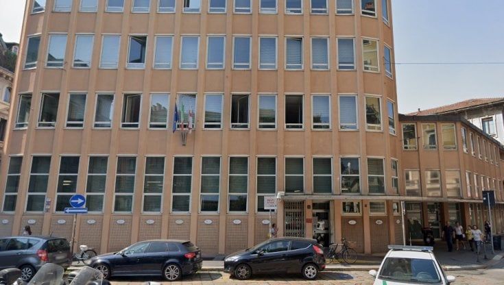 A Milano gioielli del Comune in vendita: il palazzo di largo Treves aggiudicato all'asta per 52,7 milioni dopo 30 rilanci