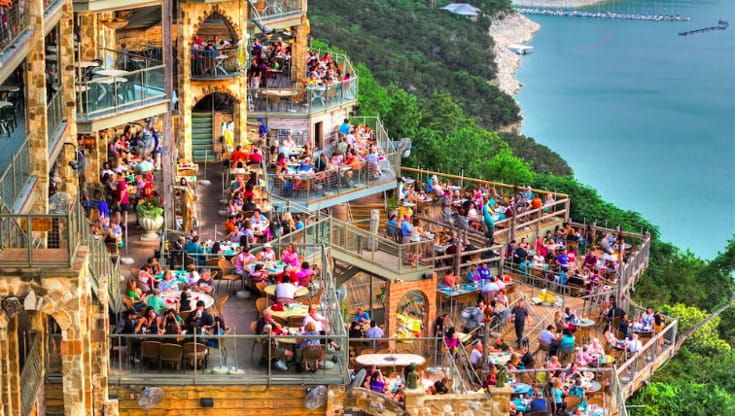 A cena con seimila persone, ecco i ristoranti più grandi del mondo