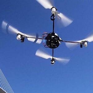 Fa volare drone sul Ponte Vecchio: ragazzino denunciato