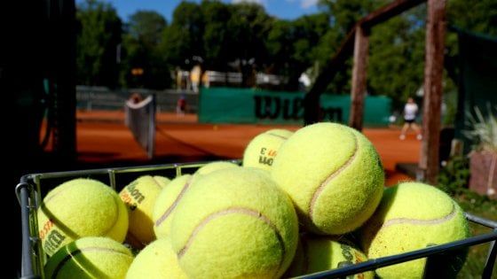 Coronavirus Fase 2, sì agli sport individuali all'aperto: dall'atletica al tennis