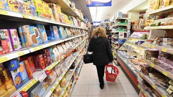 I supermercati aperti a Pasqua e Pasquetta a Bari: l'elenco completo