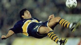 Maradona, le foto di un romanzo popolare