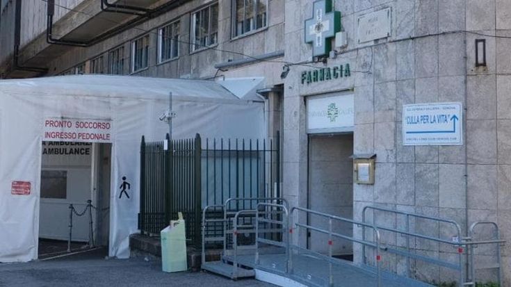 L’ospedale Galliera chiude la farmacia. La direzione: “Daremo più spazi al Pronto soccorso”