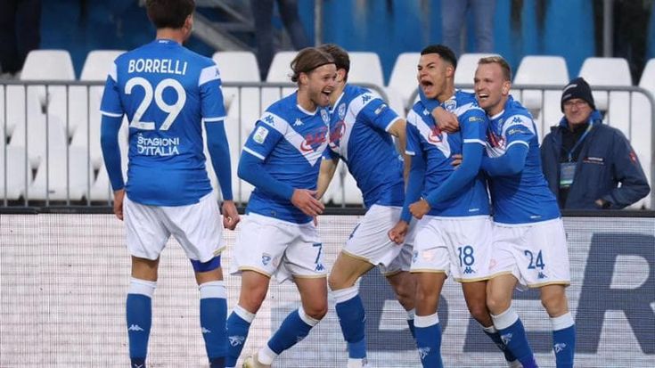 Serie B: il Como non molla il terzo posto, Bari e Sampdoria ko