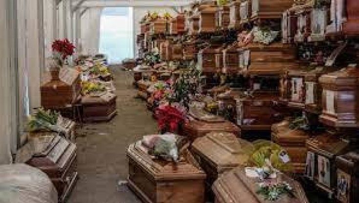  Cimitero dei Rotoli, sì al progetto per montare 424 loculi prefabbricati: costeranno 700mila euro
