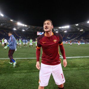 Roma, la notte di Totti: la favola continua