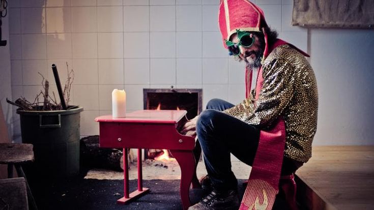 Vinicio Capossela al cinema con un doc: "Il mio Natale da fiaba rock: 25 anni di concerti live"