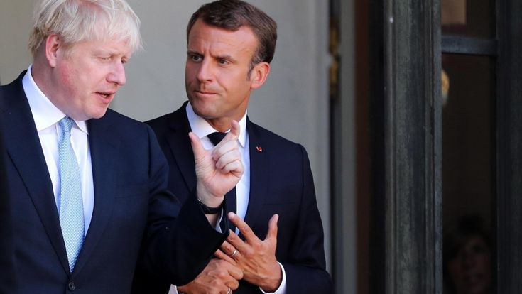 Macron a Johnson: trenta giorni per una soluzione sulla Brexit 