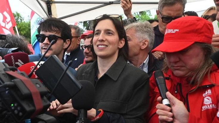Schlein: “Meloni ha fallito, l’Italia ora è più povera. Con noi il salario minimo”