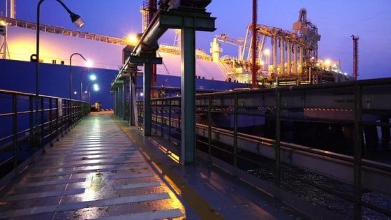Russia, entro l’anno il varo della prima nave passeggeri a Gnl